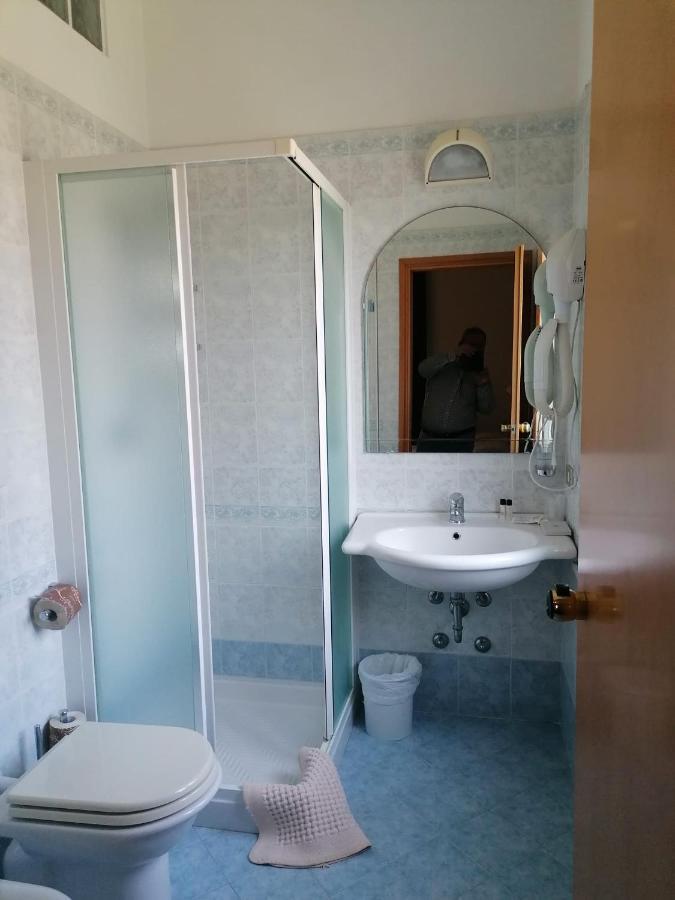 Hotel Roma Residenza Cervia Bagian luar foto